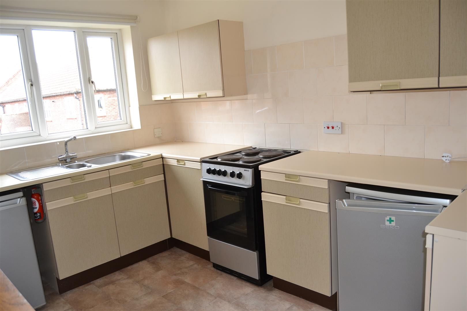 KITCHEN /DINER